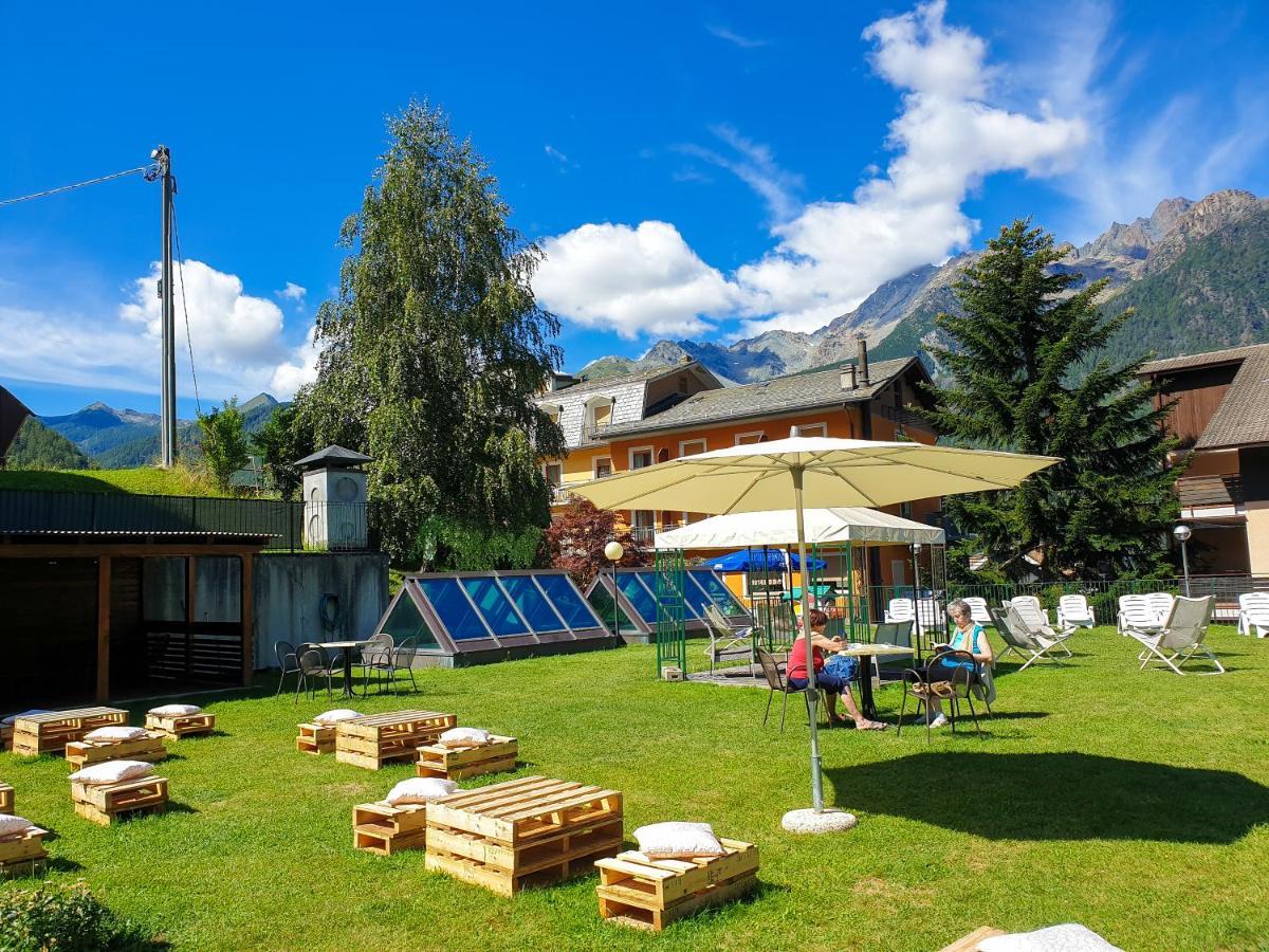 Hotel Fior di Monte Caspoggio Buitenkant foto